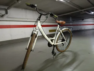 Bicicleta de paseo urbana