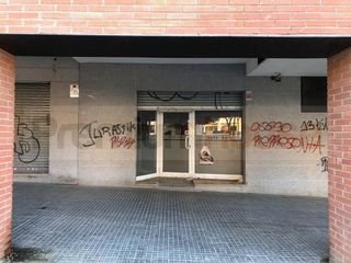 Local comercial en venta en Olesa de Montserrat