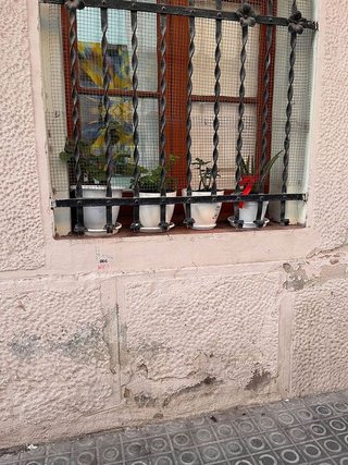 Edificio en venta en La Torrassa en Hospitalet de Llobregat, L´