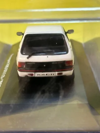 Modellino Peugeot 205 GTI 1/43
