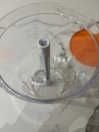 Shaker per bevande con miscelatore