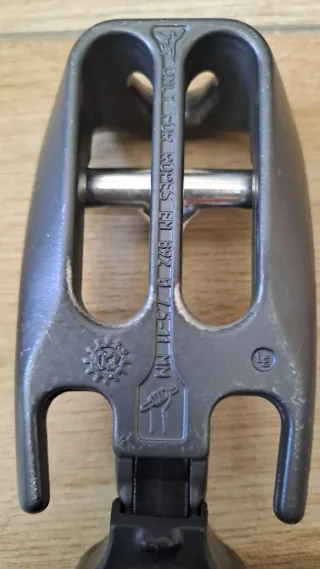 Assicuratore arrampicata roccia arrampicata kong