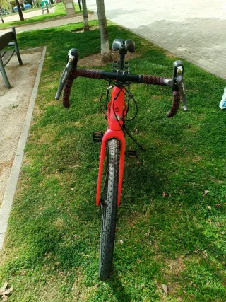 Bicicleta Mérida Silex 700 Gravel Roja