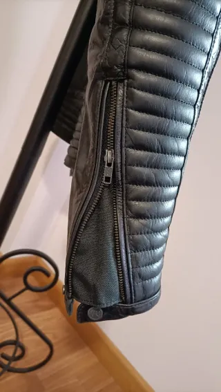 Chaqueta de cuero Segura con protecciones