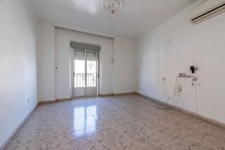 Chalet en venta en Guadix
