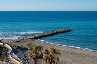 Piso en venta en Centro Internacional en Torrox