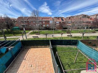 Casa adosada en venta en Trobajo del Camino en San Andrés del Rabanedo