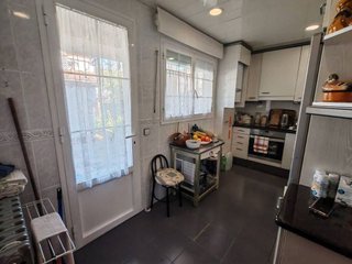 Casa pareada en venta en Sant Narcís en Girona