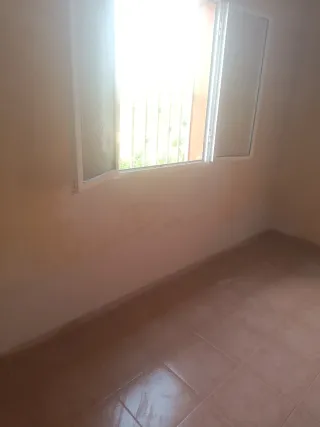 Pintor. Y reformar casas de todo tipo viejas ect..