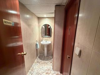 Oficina en venta en La Maternitat i Sant Ramon en Barcelona