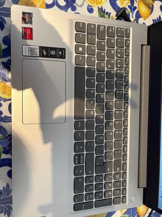 Portátil Lenovo IdeaPad 3 15ADA05 Gris