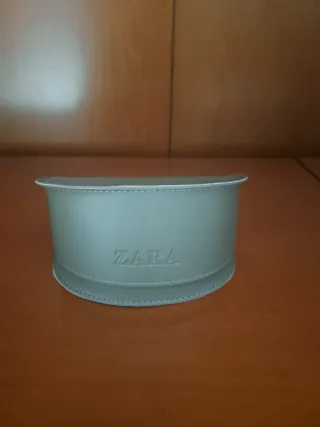 Gafas de sol Zara blancas y negras