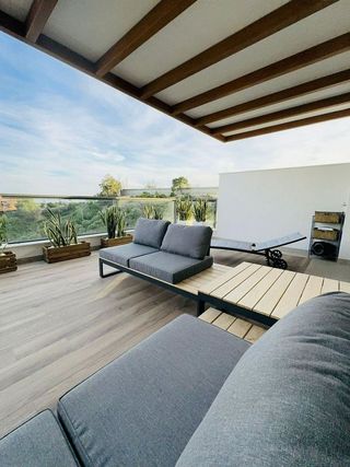 Piso en venta en Los Naranjos - Las Brisas en Marbella