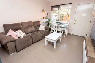 Casa adosada en venta en La Granja-La Colina-Los Pastores en Algeciras