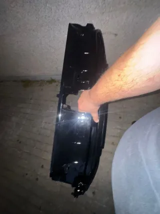 Rejilla Audi 8p A3 con soporte roto nueva