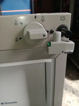 Nevera Trivalente Autocaravana