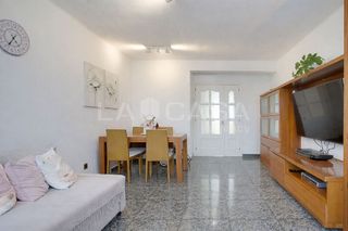 Piso en venta en La Verneda i la Pau en Barcelona