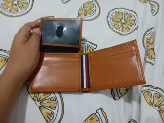 Cartera Tommy Hilfiger Marrón