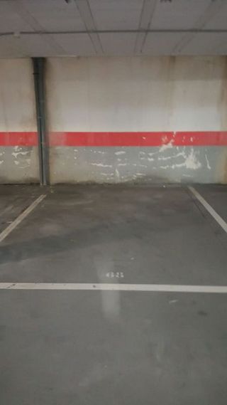 Garaje en venta en Ares