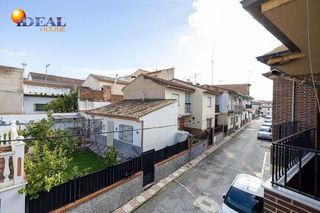 Chalet en venta en Zubia (La)