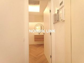 Piso en venta en El Raval en Barcelona