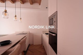 Piso en venta en El Raval en Barcelona