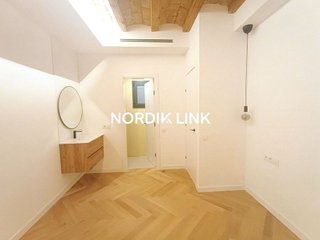 Piso en venta en El Raval en Barcelona
