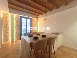 Piso en venta en El Raval en Barcelona