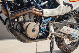 Husqvarna 701 Enduro Moto Blanca/Amarilla