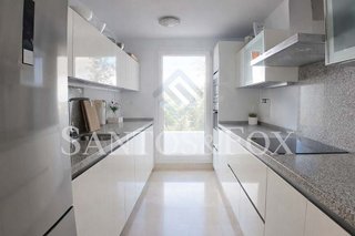 Piso en venta en Los Naranjos - Las Brisas en Marbella