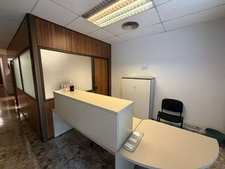 Oficina en venta en La Maternitat i Sant Ramon en Barcelona