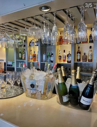 Bar en venta en Centro Urbano en Estepona