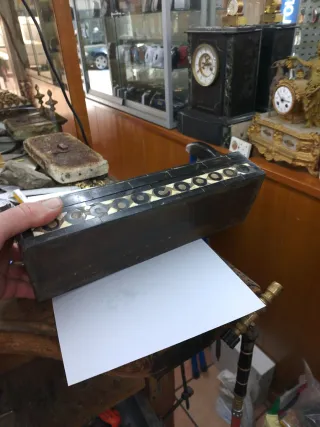 Caja joyero de cuerno negra y multicolor