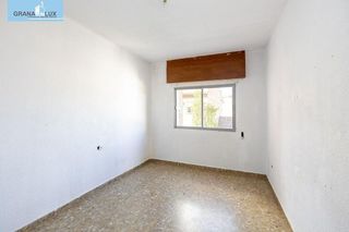 Chalet en venta en Zubia (La)