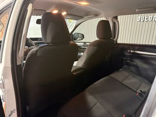 TOYOTA HILUX DOBLE CABINA 2.4 D-4D GX 150 CV 6VEL