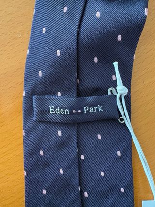 Corbata Eden Park 100% seda – nueva