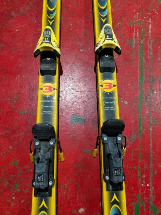 Esquís Dynastar Evasion Sport con Bastones