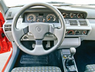 Renault clio 1.8 16v LEER LISTA