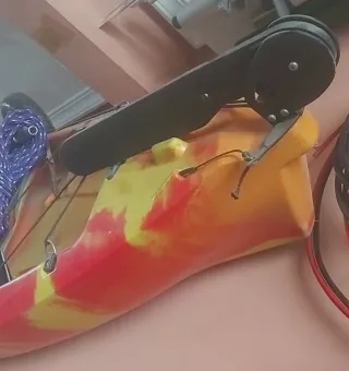 Kayak G-80 con carrito ,timón de cola,soporte caña