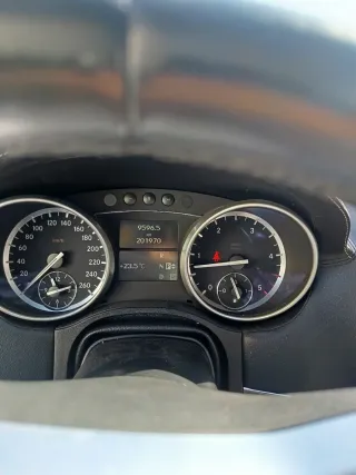 Mercedes-Benz  GL 2010
