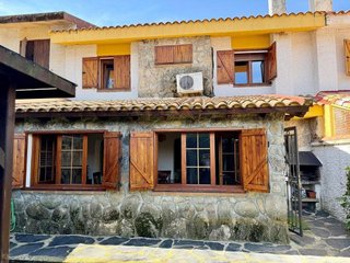 Casa adosada en venta en Zona Polideportivo Colonia en Moralzarzal