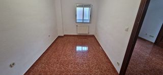 Piso en alquiler en Reyes Católicos en Alcalá de Henares