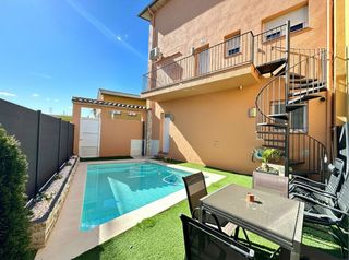Casa adosada en venta en Torelló