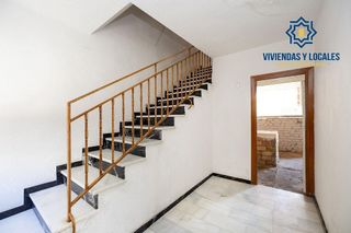 Chalet en venta en Zubia (La)