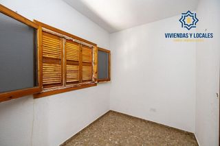 Chalet en venta en Zubia (La)