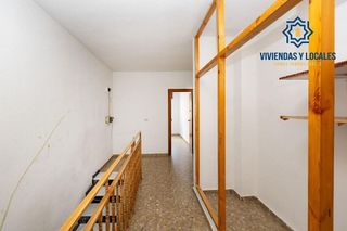 Chalet en venta en Zubia (La)