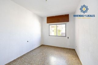 Chalet en venta en Zubia (La)