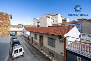 Chalet en venta en Zubia (La)