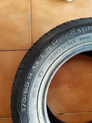 Neumáticos de coche