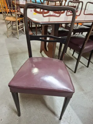 Tavolo vintage con 6 sedie in pelle e legno